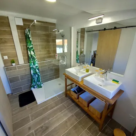 Apartment T3 Aqui Es Besiers - Centre-historique - Cathedrale & Halles - Clim - Wifi - Free Parking Sur Demande Beziers