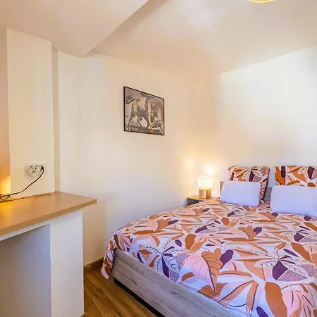 Appartement T3 Aqui Es Besièrs - Centre-historique - Cathédrale&halles - Clim - Wifi - Free Parking Sur Demande Béziers