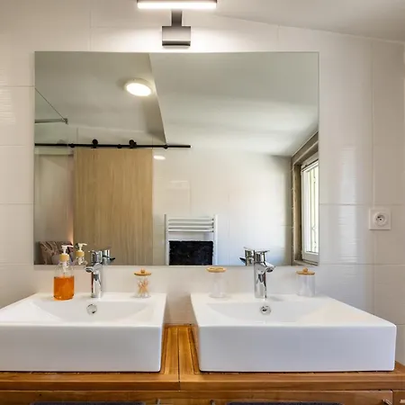 Apartment T3 Aqui Es Besiers - Centre-historique - Cathedrale & Halles - Clim - Wifi - Free Parking Sur Demande Beziers